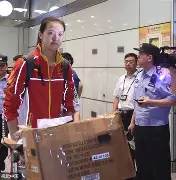 中篮联赛开幕之际，球迷热情高涨